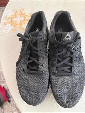 Reebok Men's Charcoal Black Knit Athletic Trainers